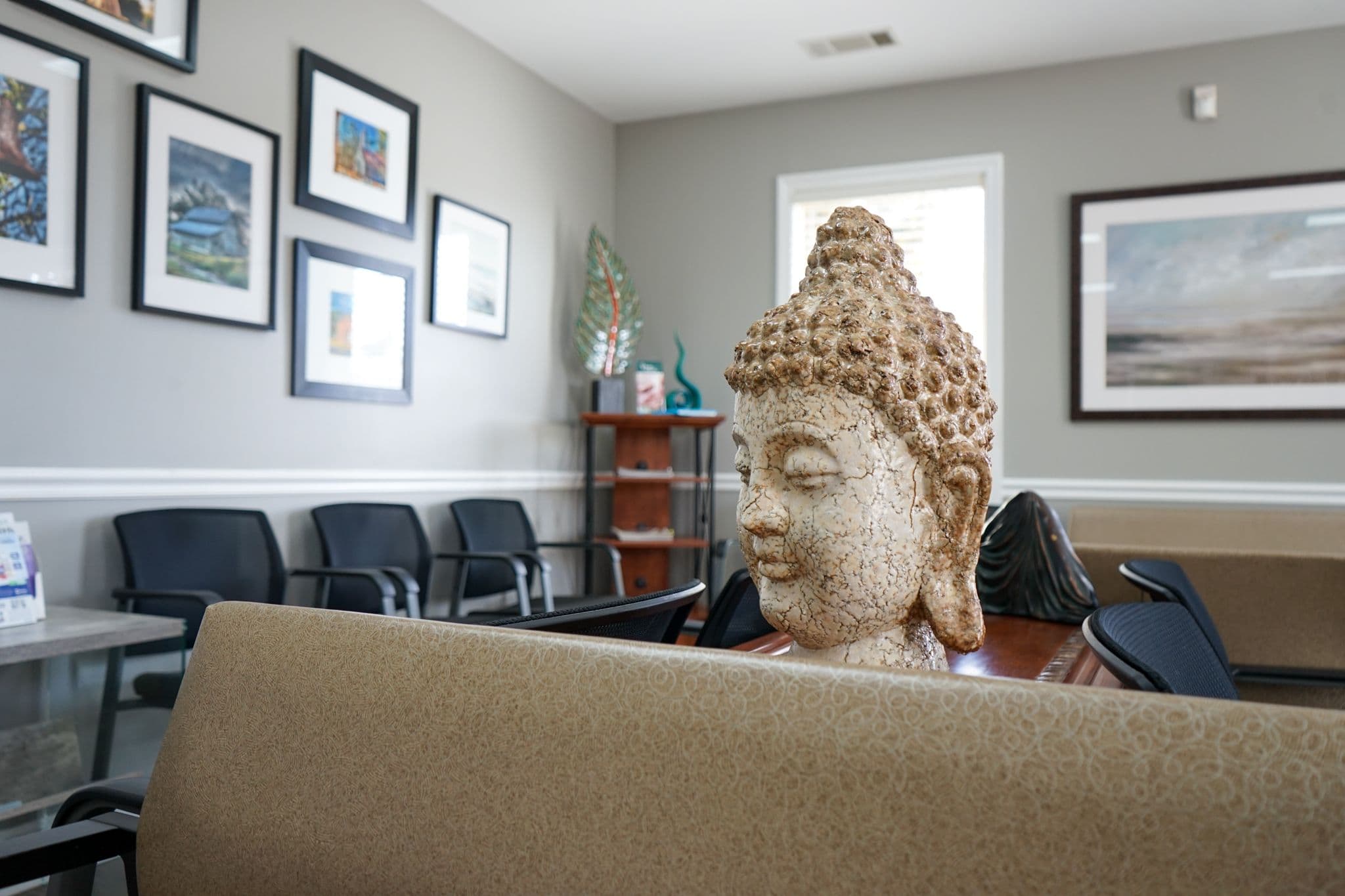 waiting room decoration at South Georgia Internal Medicine at Swainsboro .