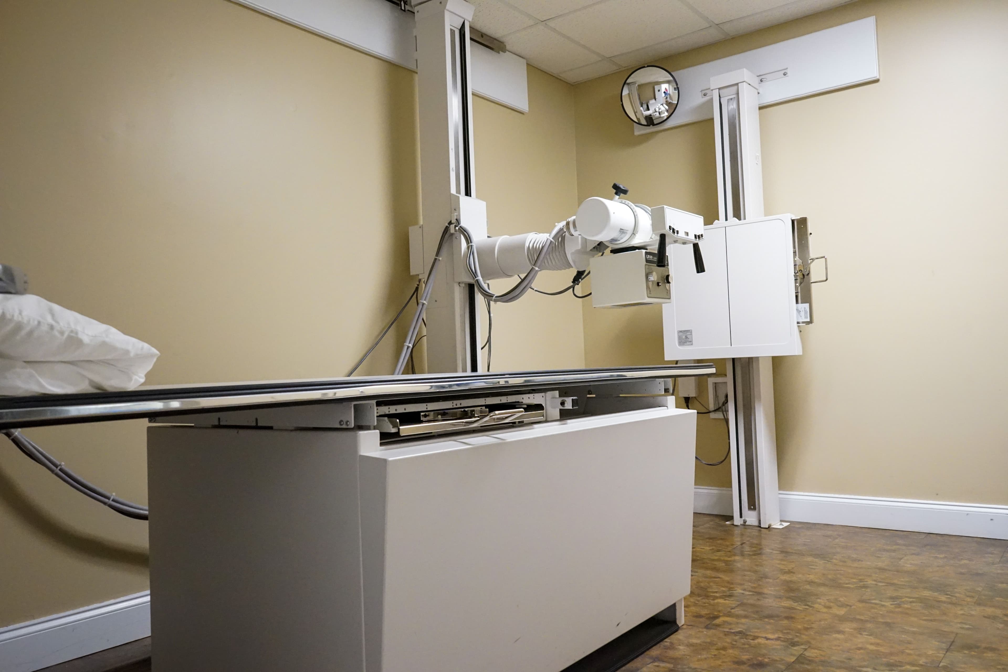 Dr. Keel & Associates performs x-rays in Oxford, Alabama.