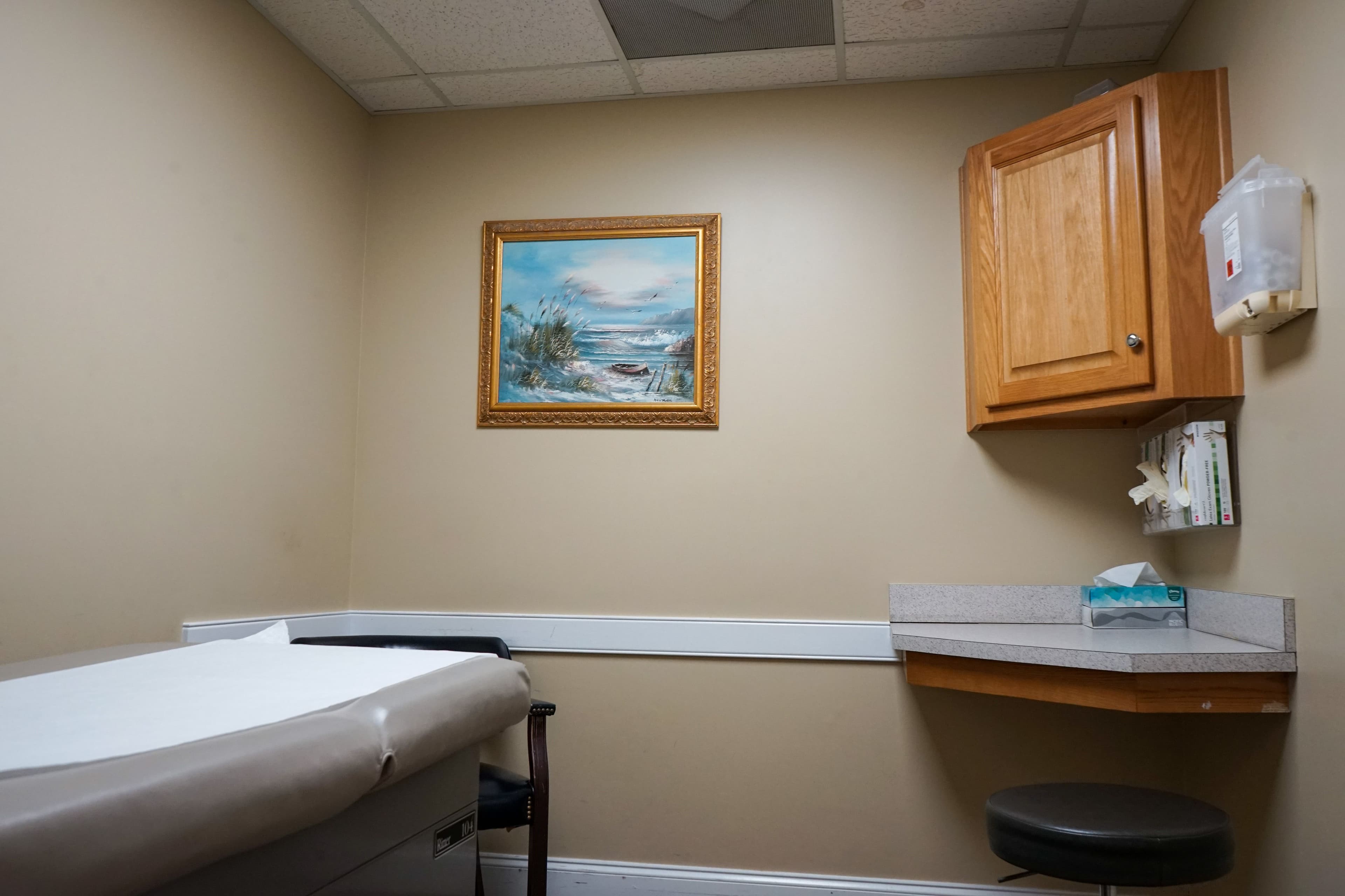 Dr. Keel & Associates is a doctor's office in Oxford, Alabama.