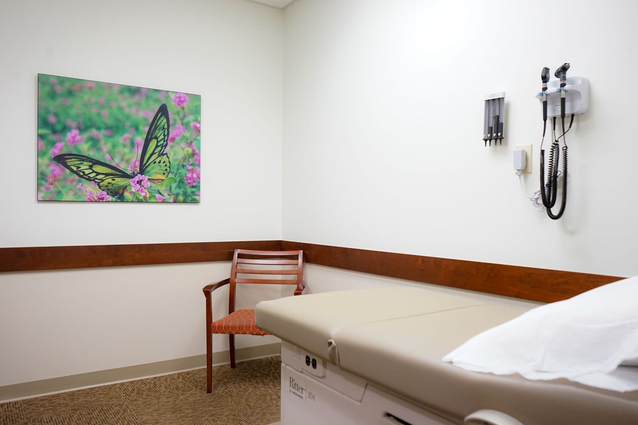 North Atlanta Primary Care at Sandy Springs has several modern exam rooms for its patients.