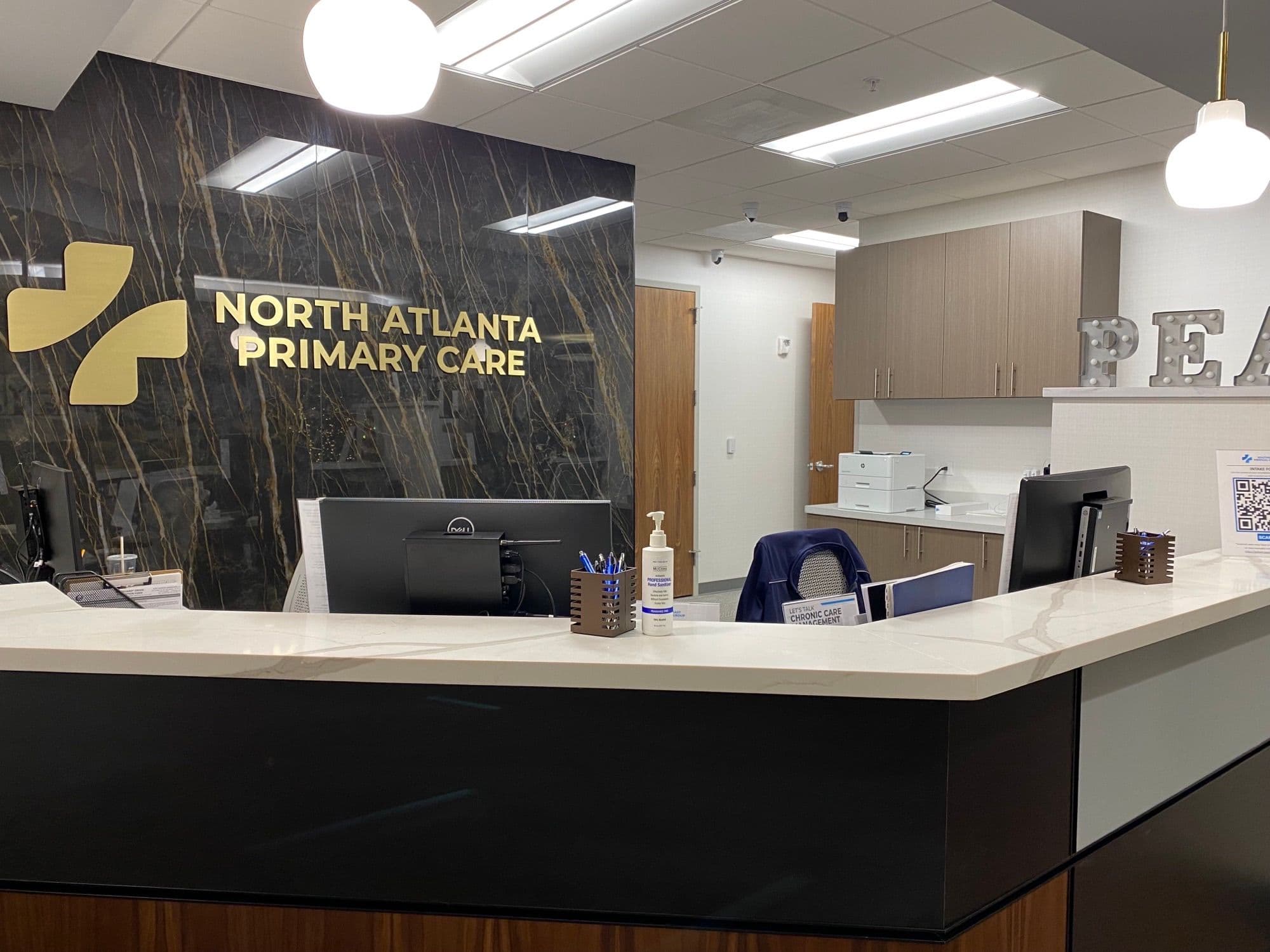 North Atlanta Primary Care Alpharetta has an easily accessible check-in counter for patients.