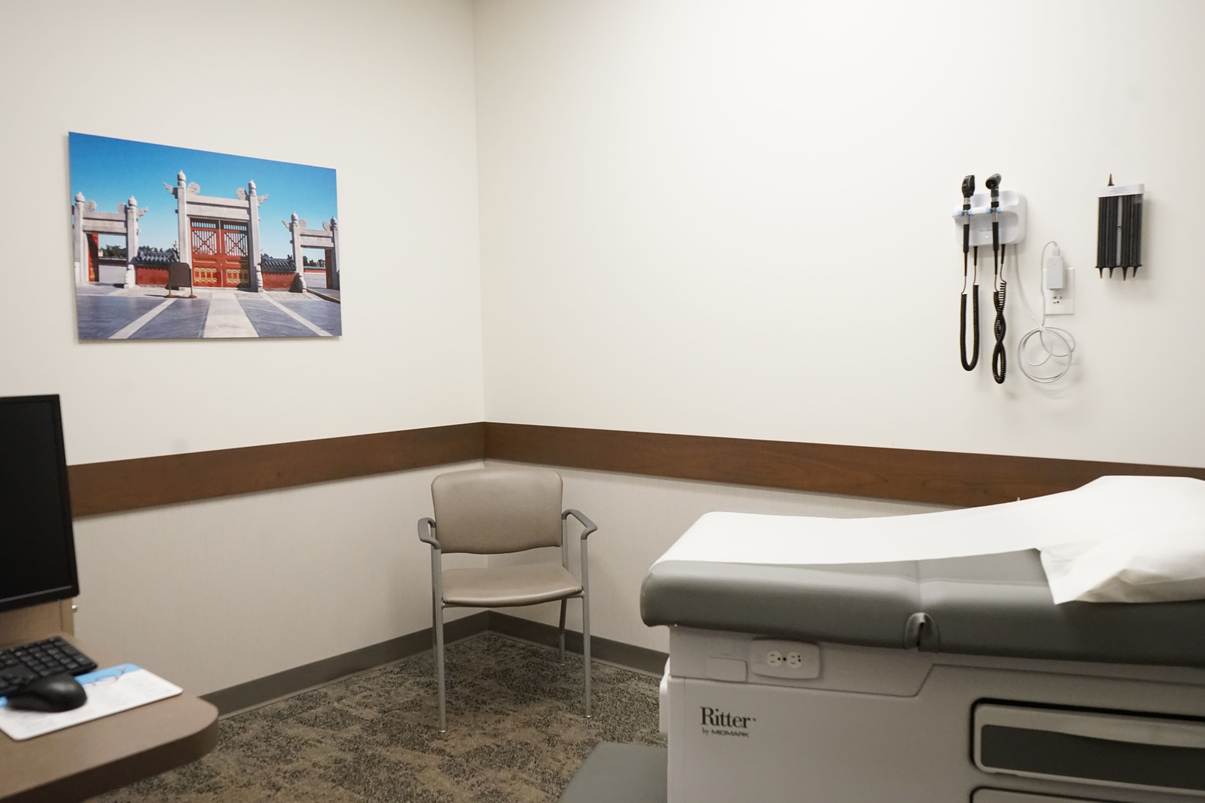 North Atlanta Primary Care at Lawrenceville exam rooms offer a relaxing atmosphere for patients.