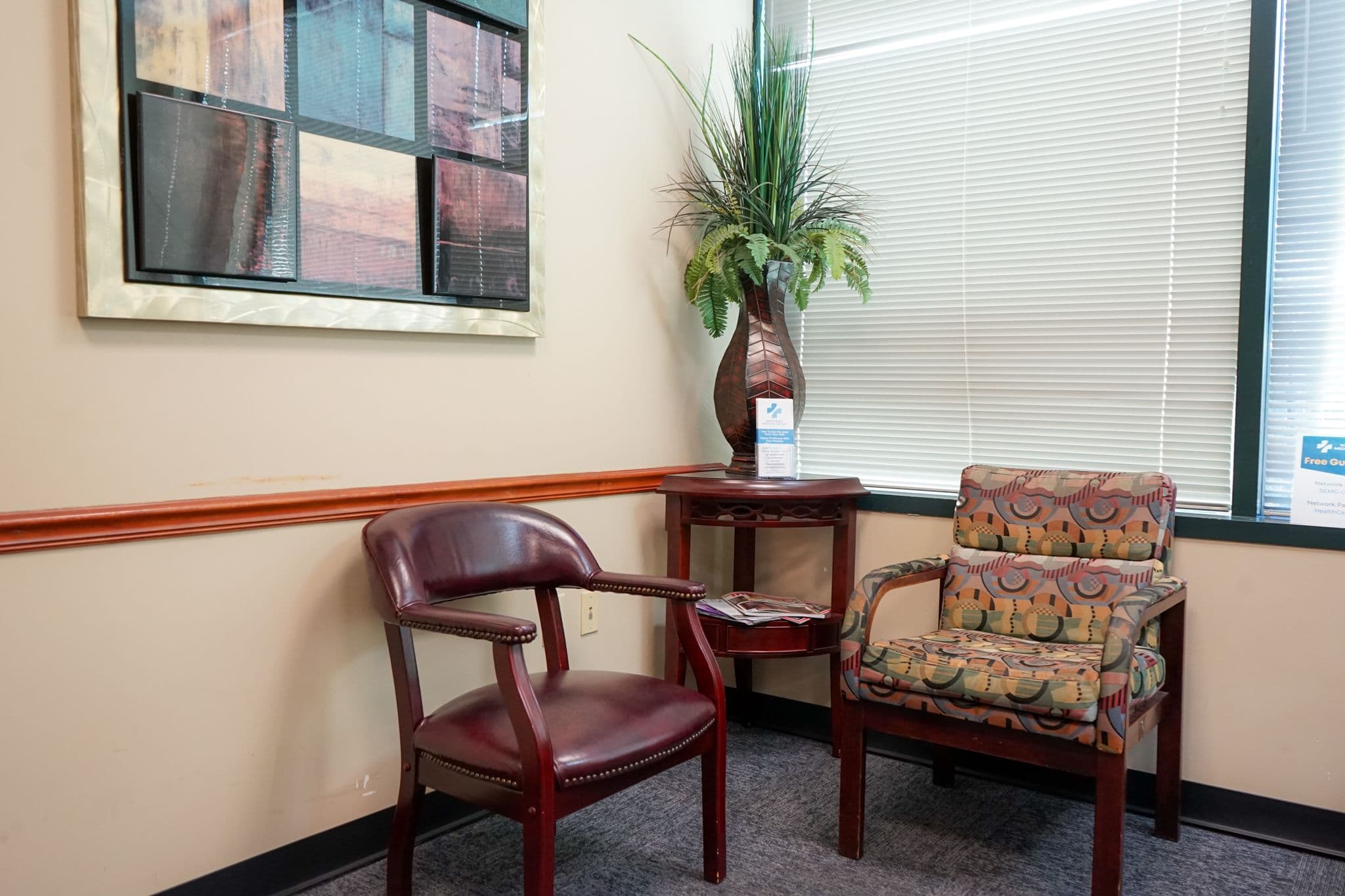 Southeast Medical Group at Stockbridge has a waiting room with ample seating for patients.