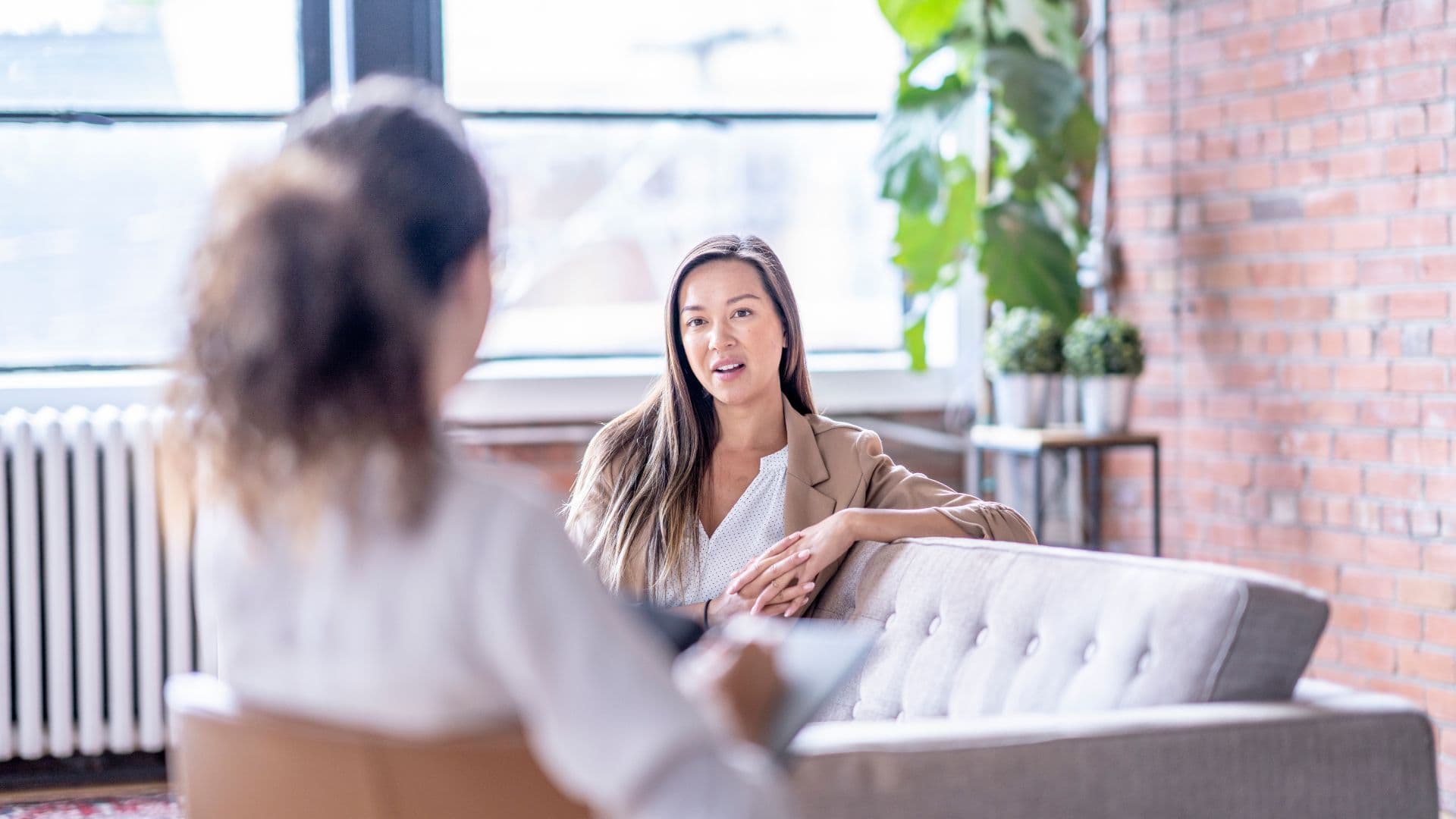A healthcare provider consulting with a patient about peptide therapy in a modern medical office. Southeast Medical Group offers evidence-based patient education to help individuals understand the benefits, risks, and evolving regulations surrounding peptide therapy.